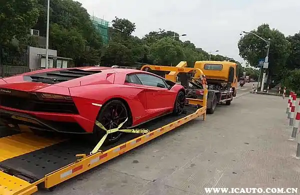 清障拖车一年能赚多钱_清障拖车怎么收费_清障车拖车服务